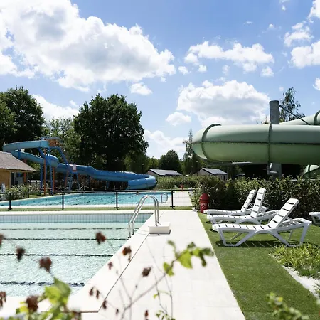 Horská chata With Dishwasher, 2km From The Efteling *