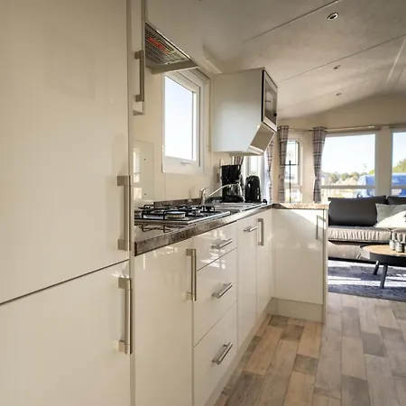 Alpehytte With Dishwasher, 2km From The Efteling Kaatsheuvel